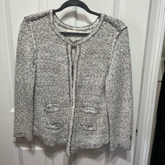 Maje tweed jacket. Size 3, equivalent to size large. Hook clasps in front. - Picture 1 of 9